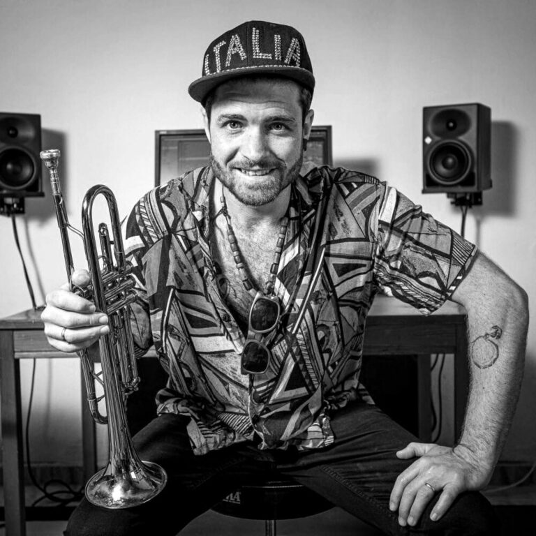 musician with trumpet (Luca Simonelli) Multi-instrumentalist, Jazz Trumpet